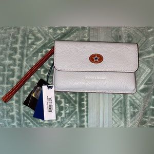 NWT Dooney & Bourke Dallas Cowboys Pebbled Leather Wristlet